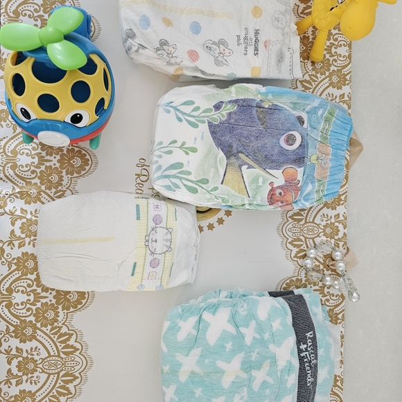 Multibrand Baby Diaper box - Picture 8 of 10